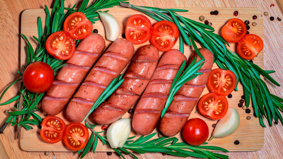 Сосиски на завтрак, были... - Юрий Григорьевич Лозовой