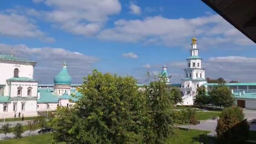 На территории Новоиерусалимского монастыря - Ирэн 