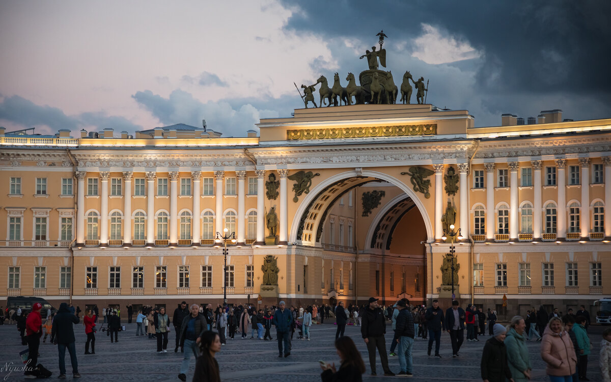 На Дворцовой площади - Nyusha .