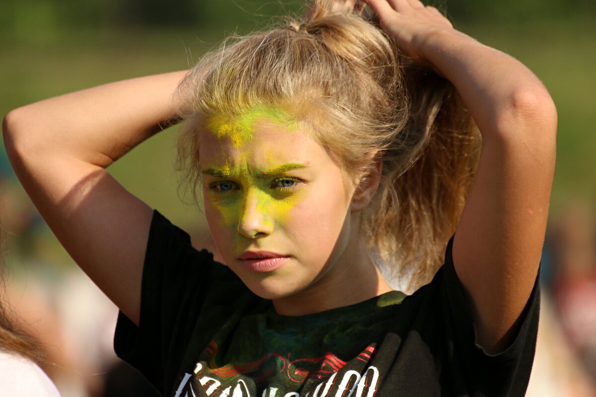 Портрет коллеги с битвы подушками и фестиваль красок. - Владимир59 