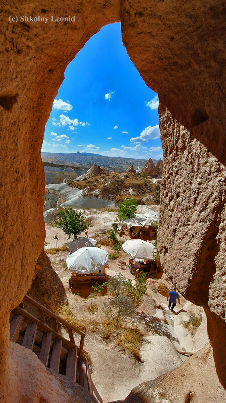 Фрэш-Бар со свежевыжатым соком Лайма, Оранжа, Манго, Граната и т.п. за 2 евро стакан. - Леонид Школьный