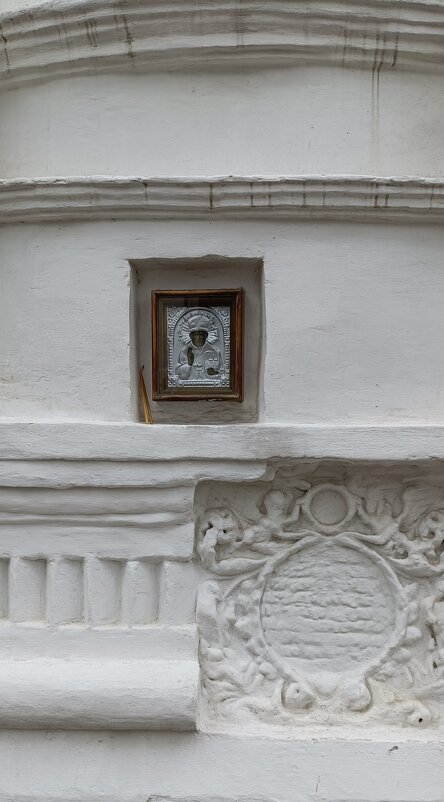 на стене храма - Галина R...