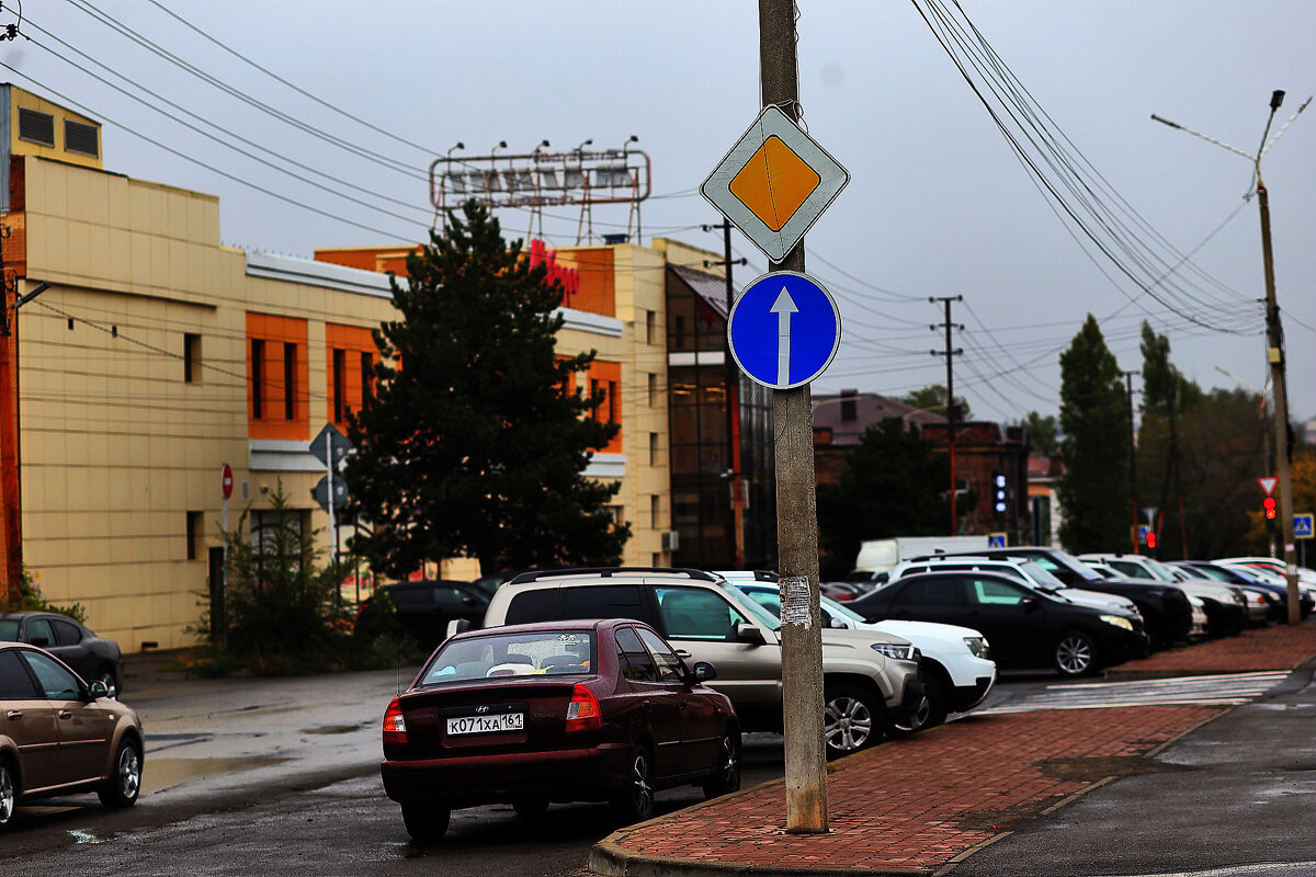 Спешат... - Юрий Гайворонскiий Спешат... - Юрий Гайворонскiий