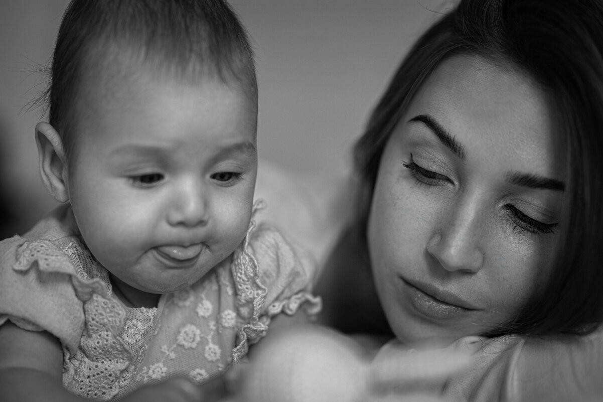 Мать и дочька - Юрий Захаров