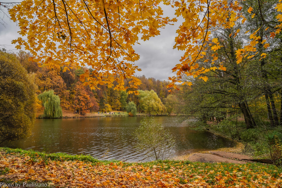 Октябрь в Царицыно... - Владимир Жданов Октябрь в Царицыно... - Владимир Жданов