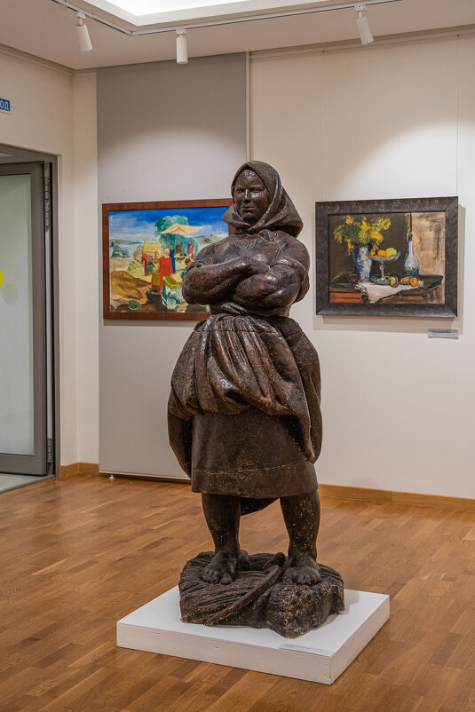 Крестьянка Веры Мухиной - Павел Катков