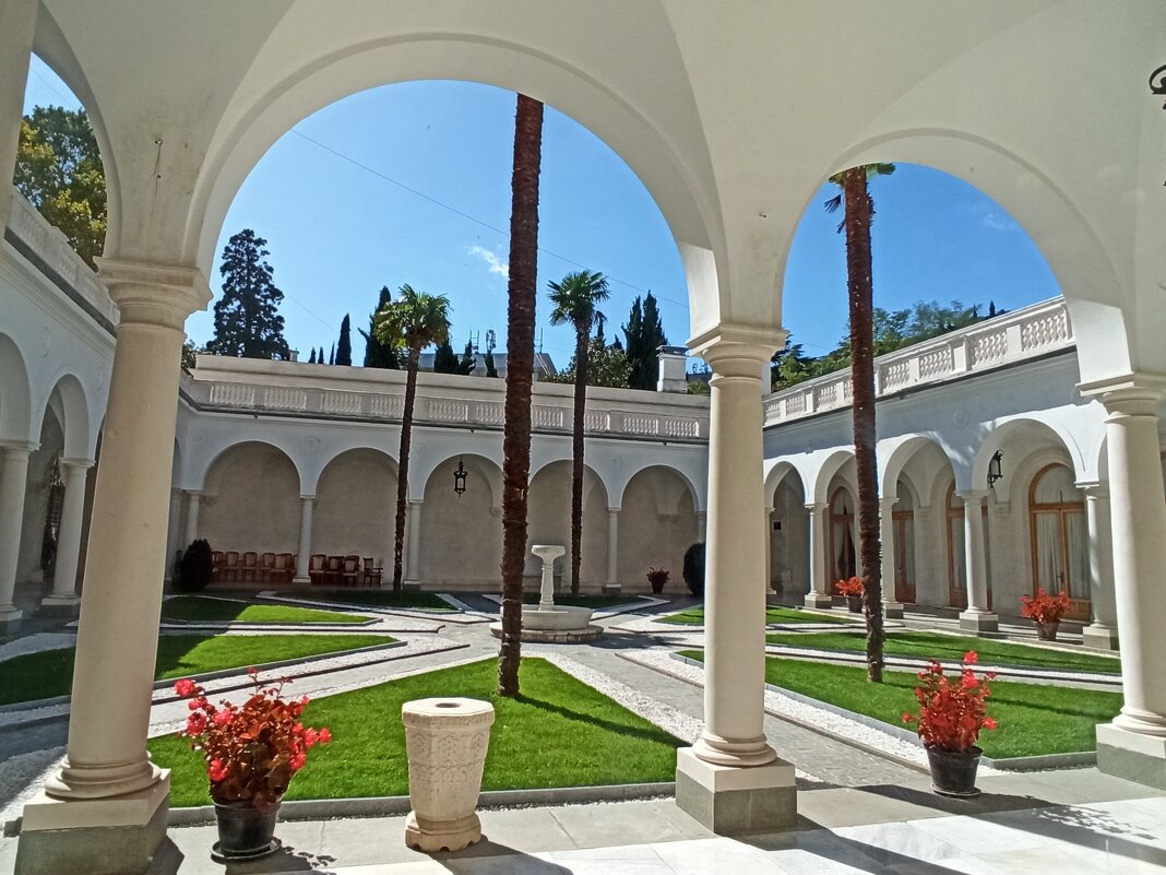 Ливадийский дворец. Крым. - Галина 