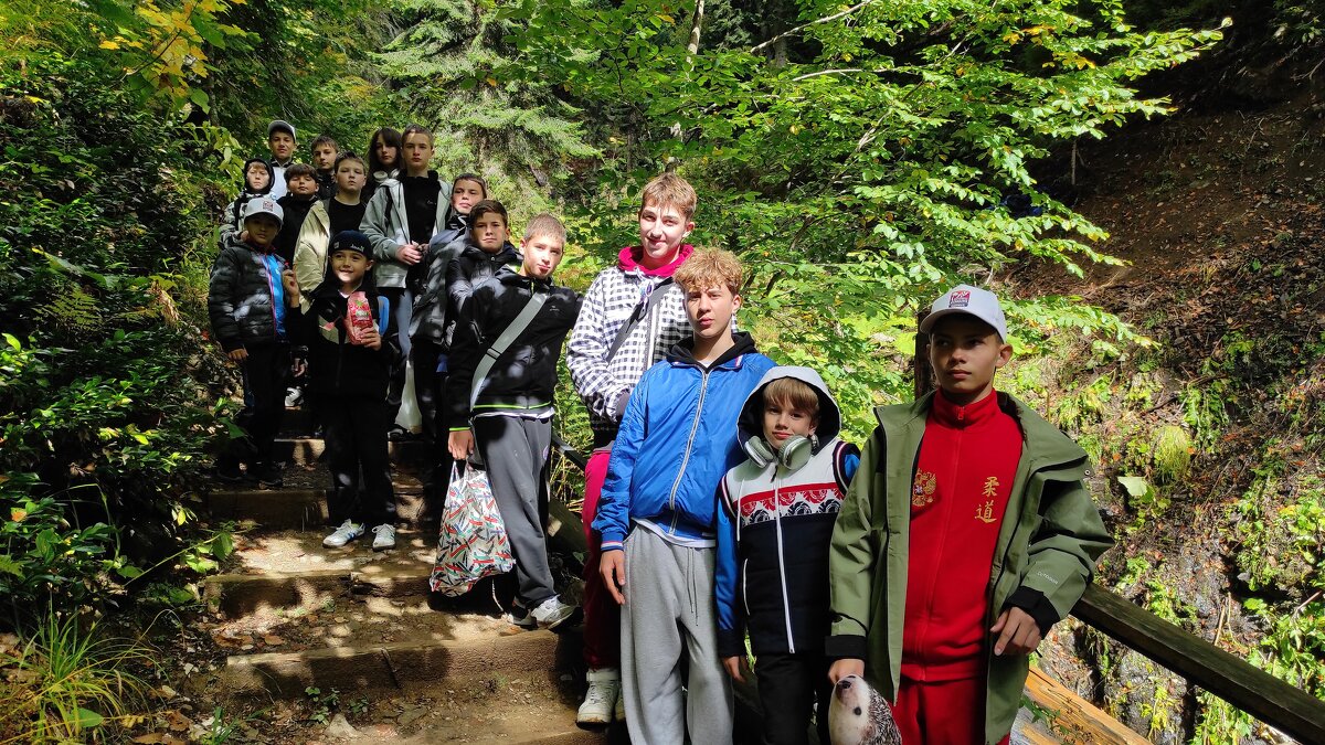 На спуске в парке водопадов - Татьяна Лютаева