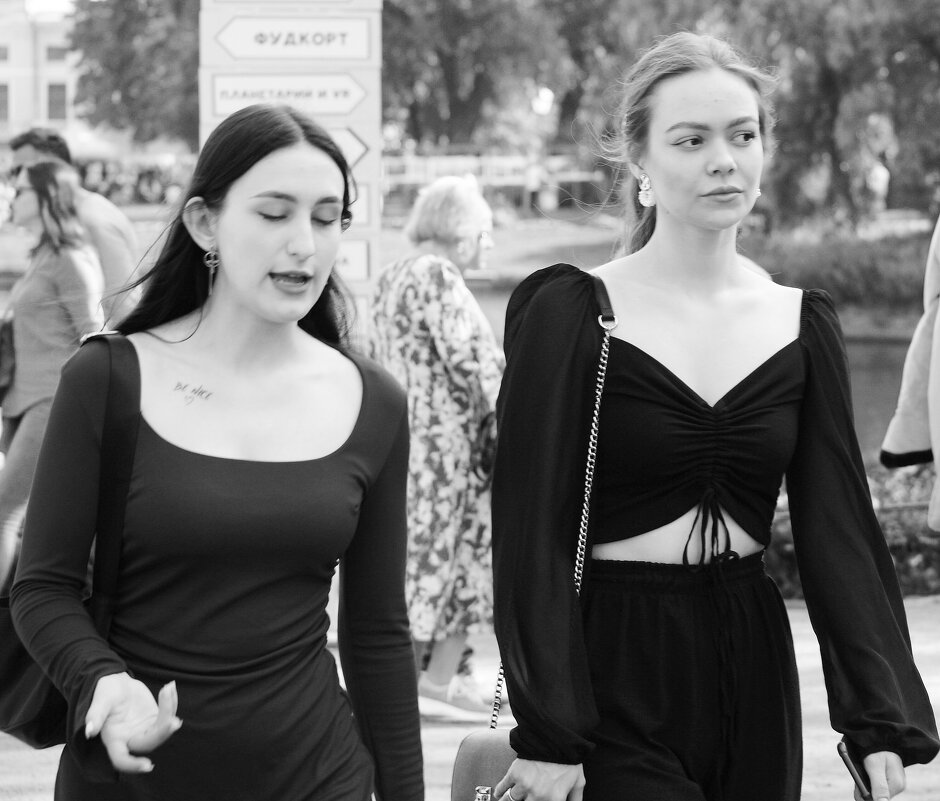 *** - Виктор Никитенко