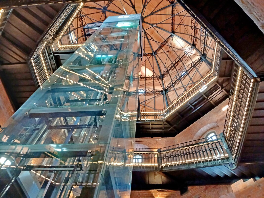 240 ступеней вверх на башню св. Олафа.. - Лия ☼ 240 ступеней вверх на башню св. Олафа.. - Лия ☼