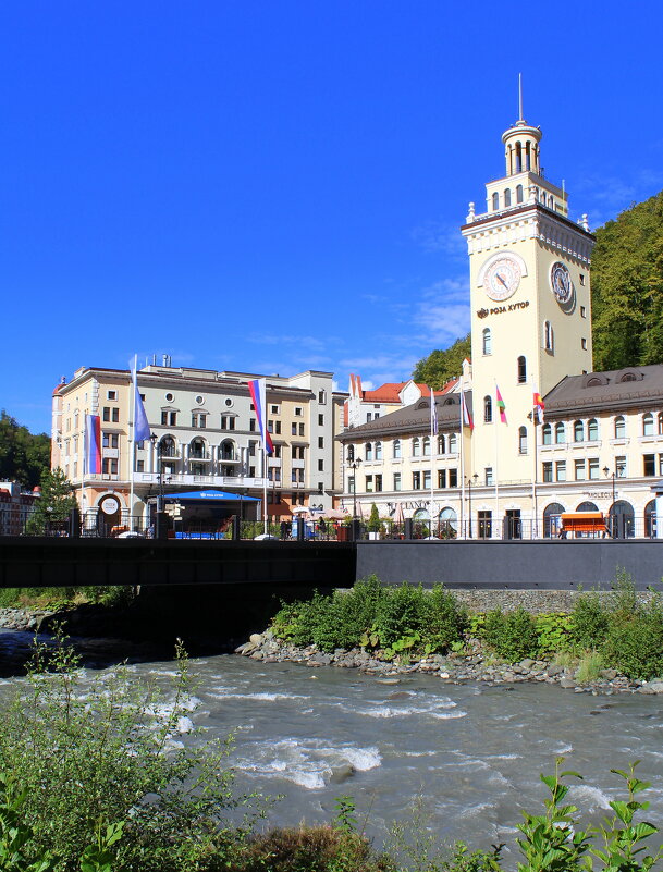 Ратуша - один из символов курорта Роза Хутор - Татьяна Лютаева