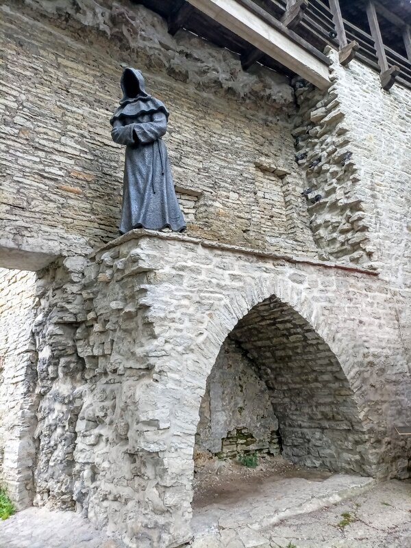 В Саду датского короля, монах наблюдающий – Клавдий. - Veera V