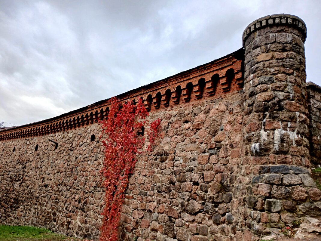 Крепостная стена. - Лия ☼