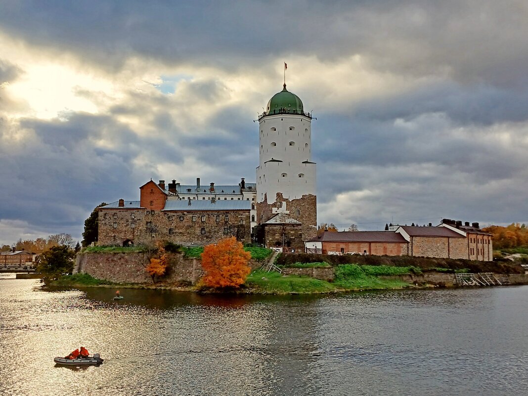 Башня св. Олафа в красивый октябрьский день. - Лия ☼