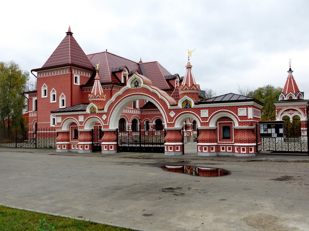 Почти зАмок - Александр Чеботарь