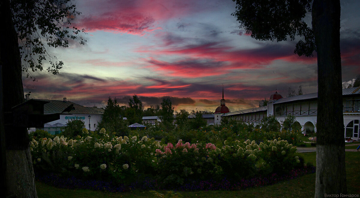 Тихвинский Богородичный Успенский мужской монастырь,Тихвин - Laryan1 