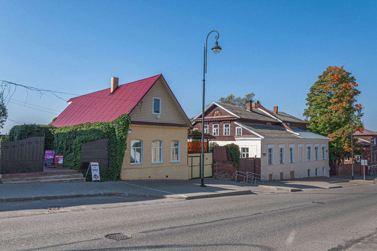Осень в уездном городе - Александр Филатов