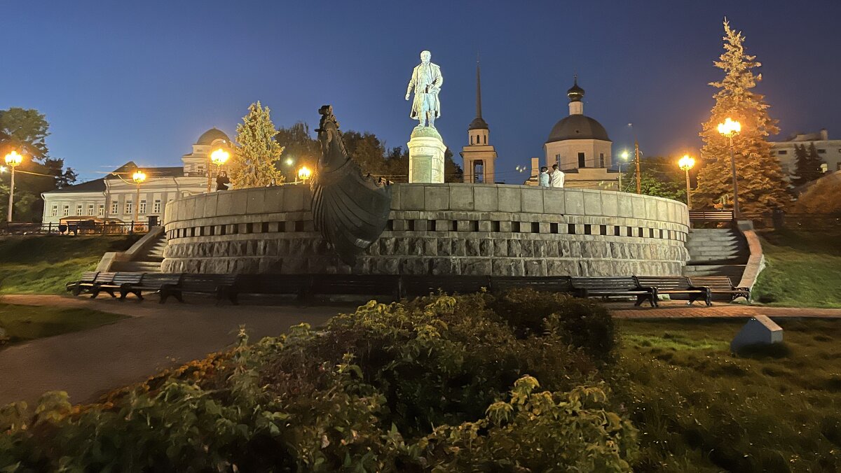 Вечером на набережной... - Olga Oskolkova