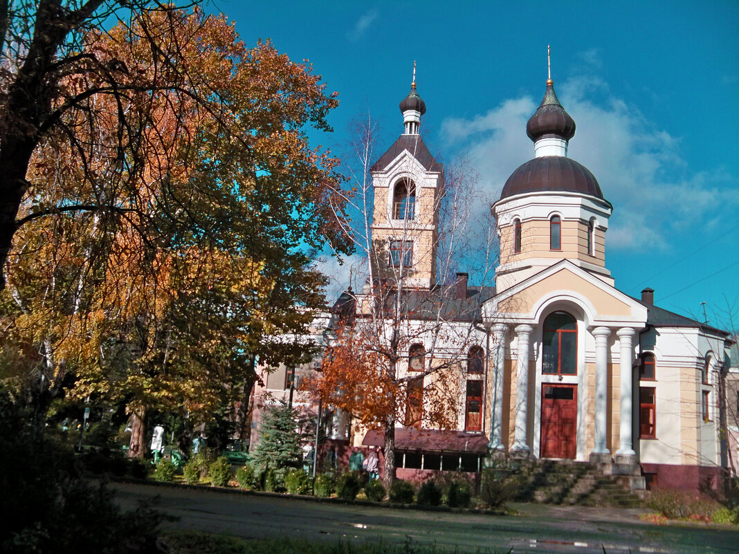 Храм  Святителя  Луки - Валентин Семчишин