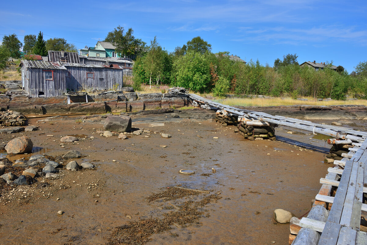 *** - Александр Хаецкий
