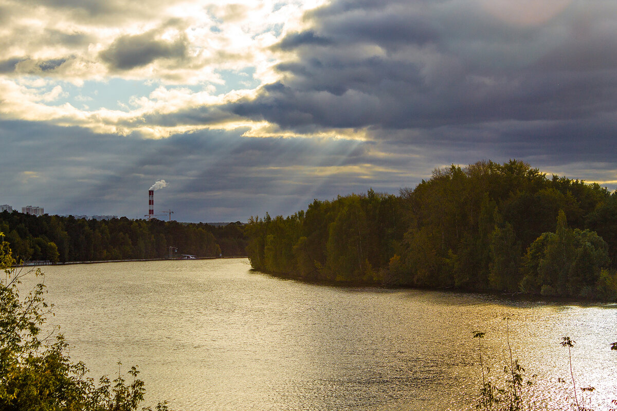 Дождь надвигается... - Александр Лебедевъ