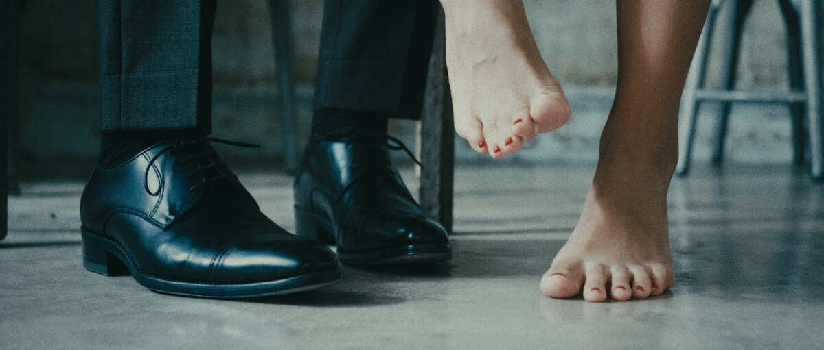 История рассказанная двумя парами ног - Евгений Нодвиков