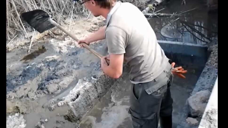 114 (62) - CLOSE WAYS ALL