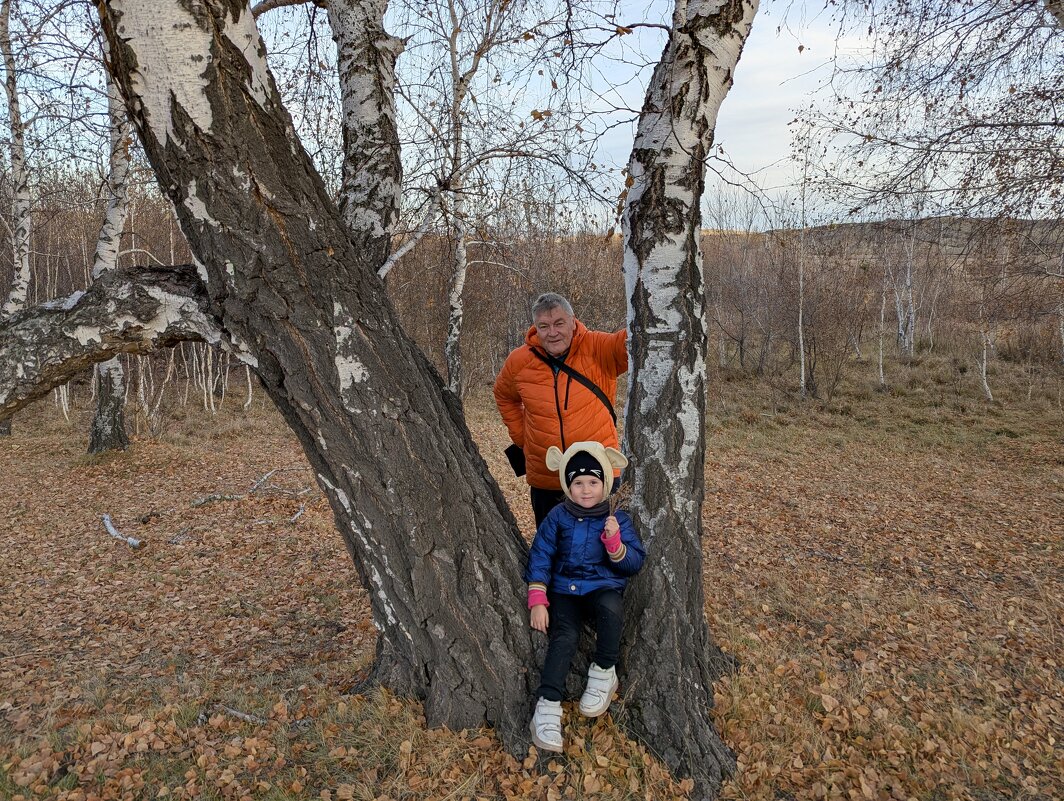 Друзья - Андрей Хлопонин