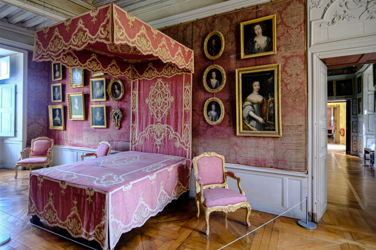 Спальная в замке Бюсси-Рабютен - Георгий А Спальная в замке Бюсси-Рабютен - Георгий А