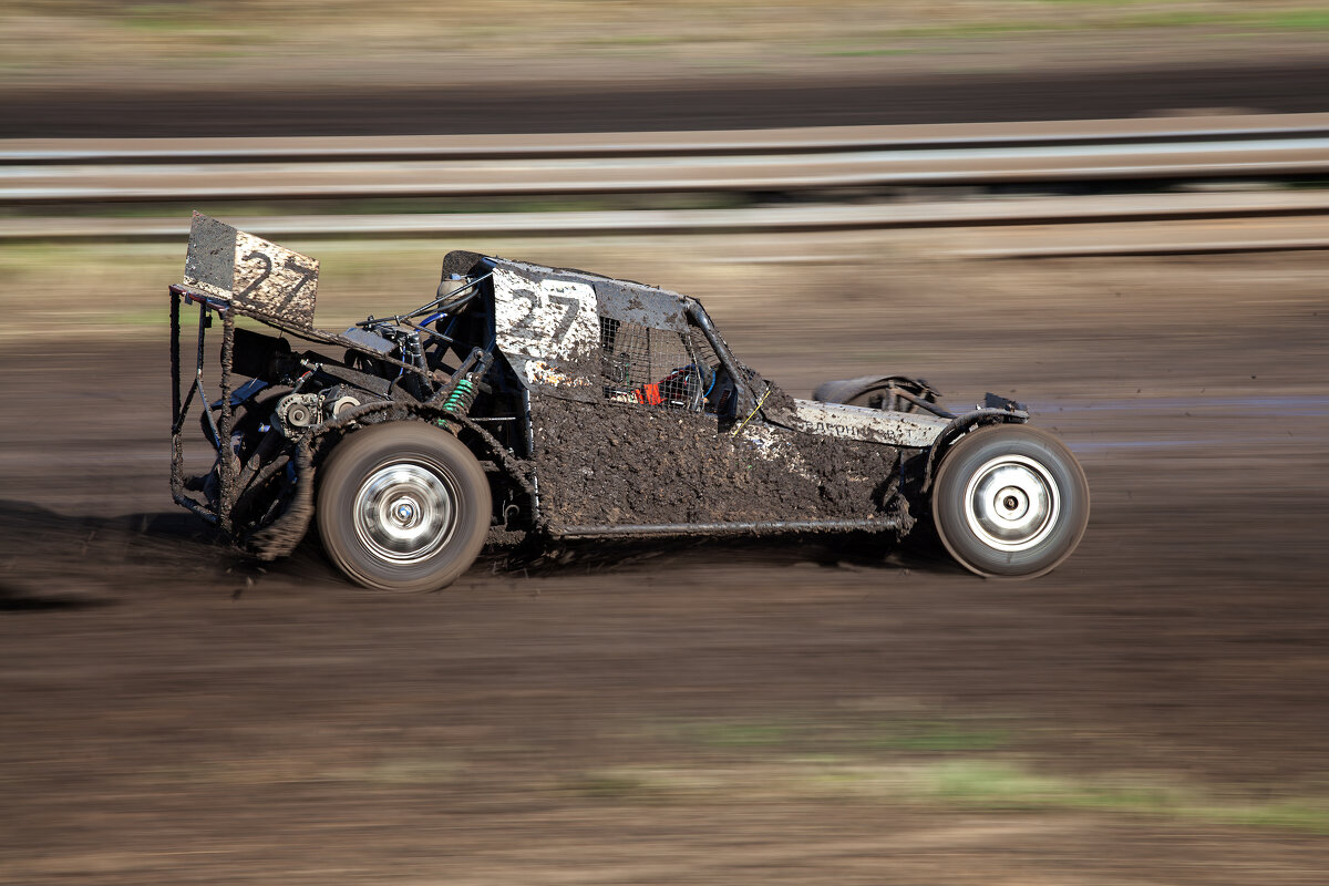 * - Александр Лисовский