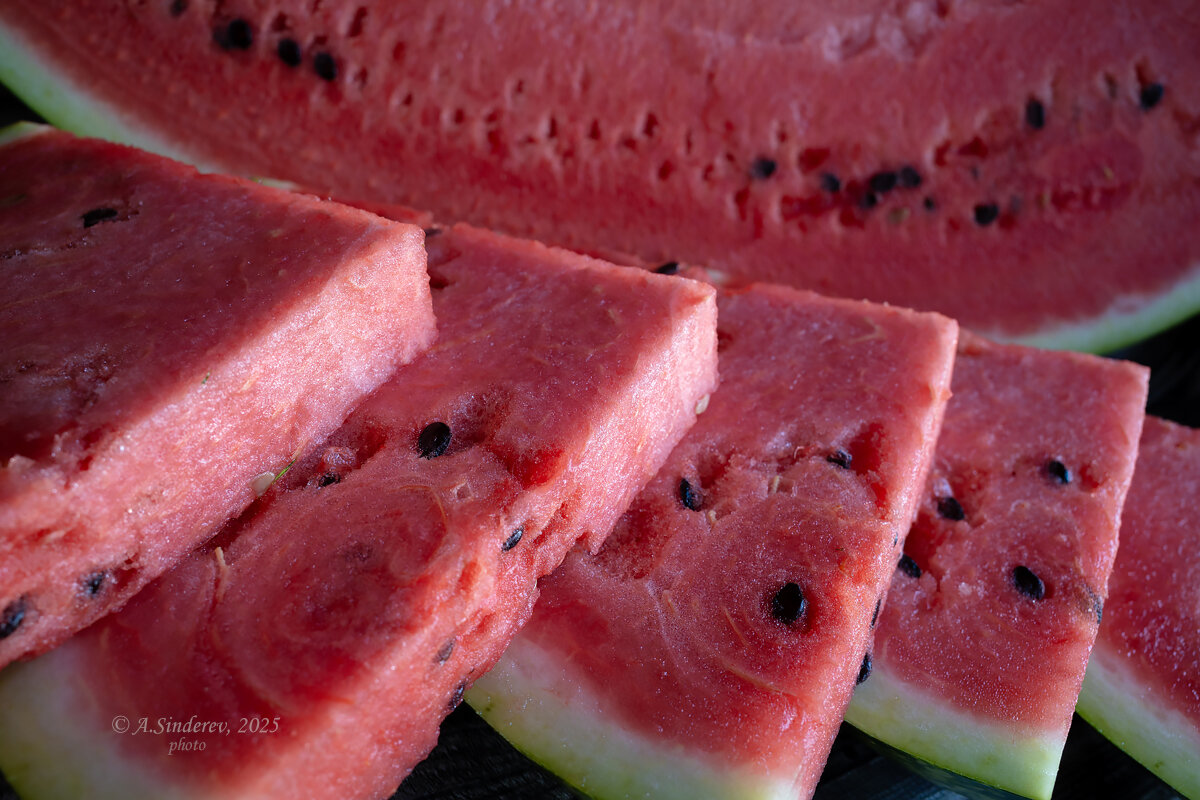 Арбуз нарезанный - Александр Синдерёв Арбуз нарезанный - Александр Синдерёв