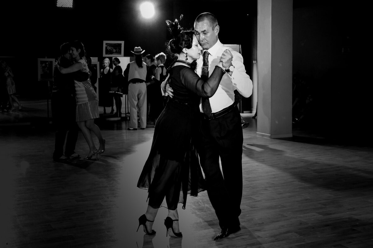 Танго - Владимир Новиков