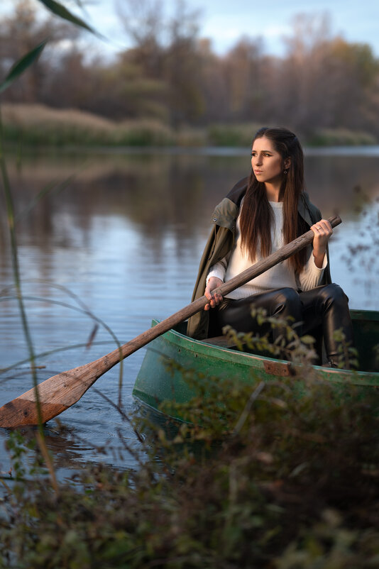 Мария в лодке - Viktoria Anufrieva