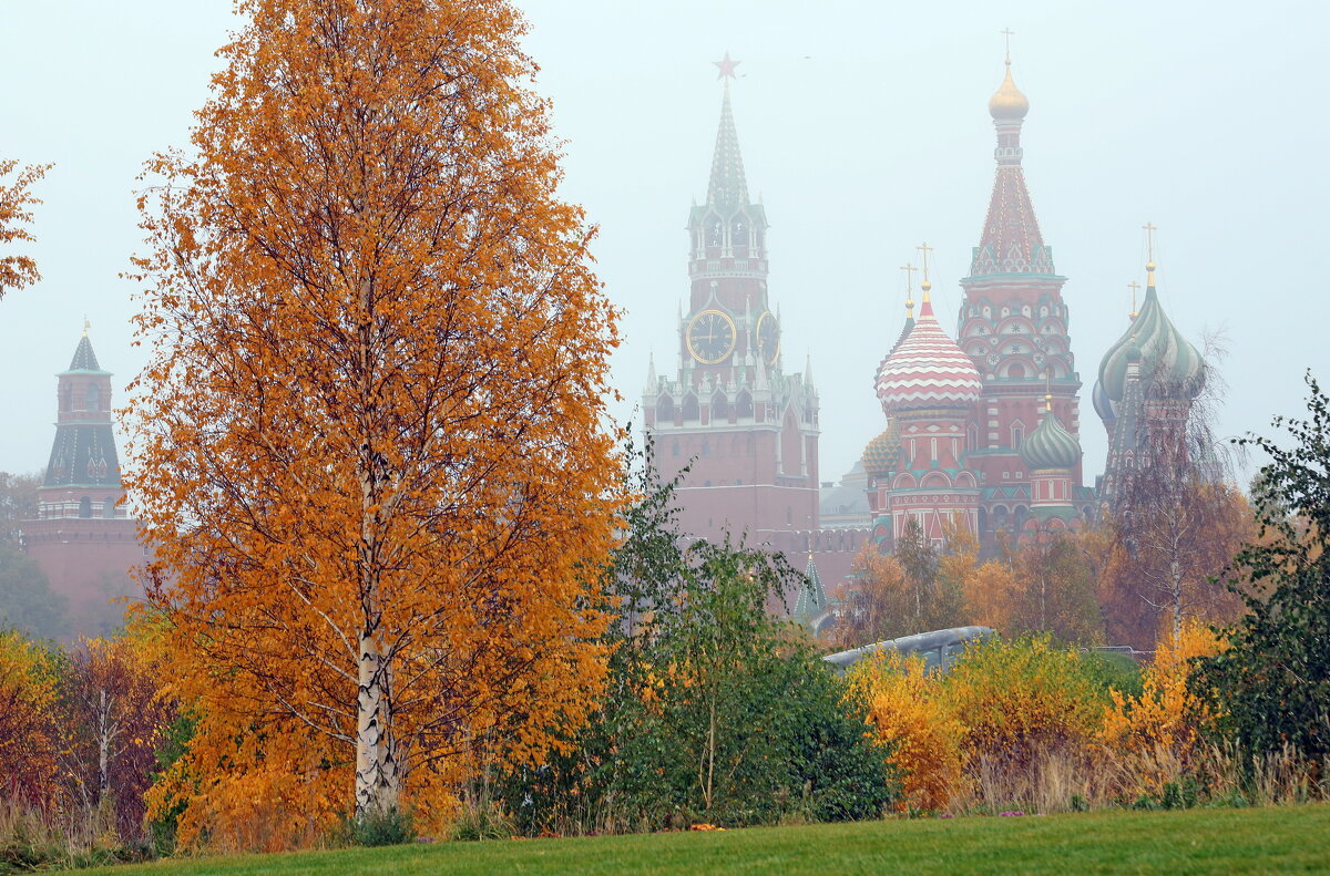 Зарядье - Михаил Бибичков