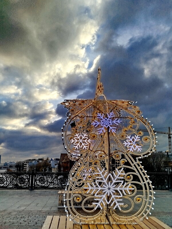 Небо ноябрьское, урашения новгодние - Александр Чеботарь