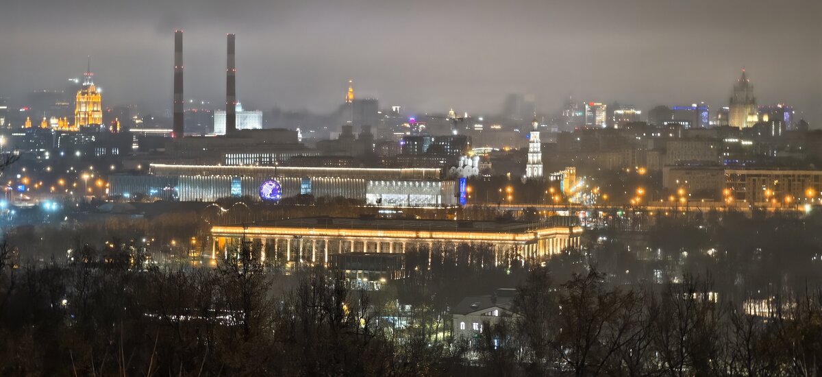 Ночная Москва с Воробьевых гор - <<< Наташа >>>