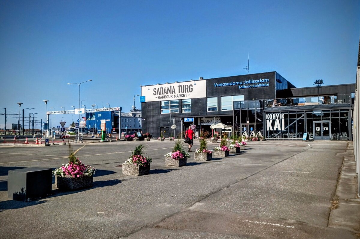 Портовый рынок Sadama turg - Veera V