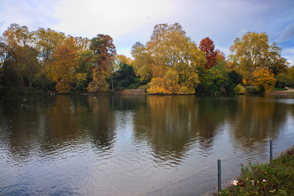 *** - Witalij Löwin