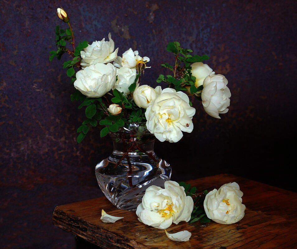 Белые  розы - Нэлли Обертынская