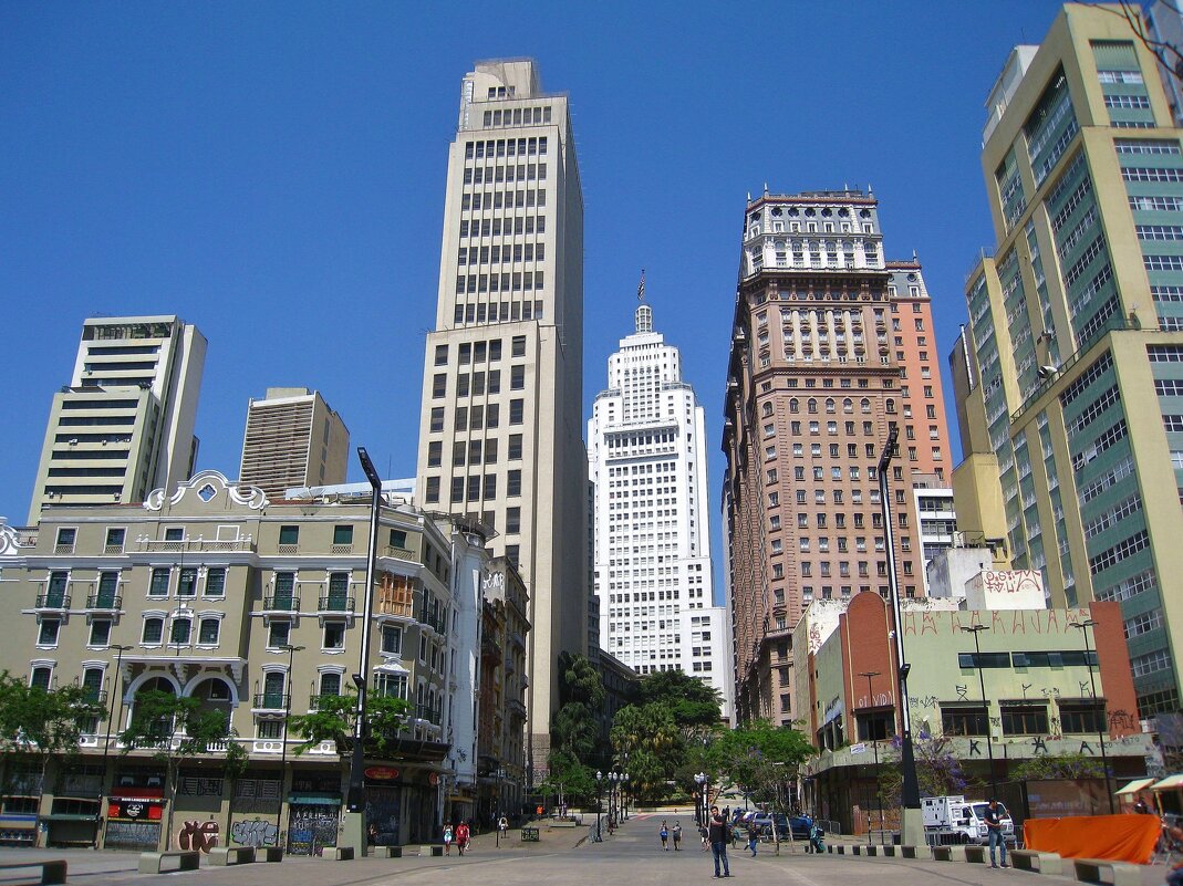 В центре Сан-Паулу. - unix (Илья Утропов)