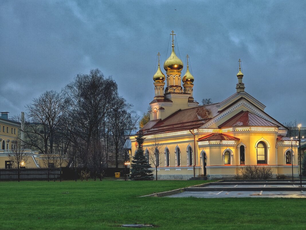 Красивая церквушка. - Станислав Мутовин