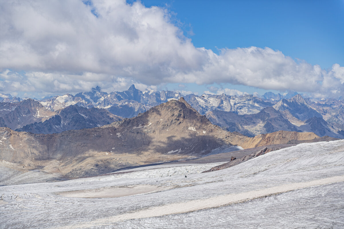 На горе Эльбрус - Максим 