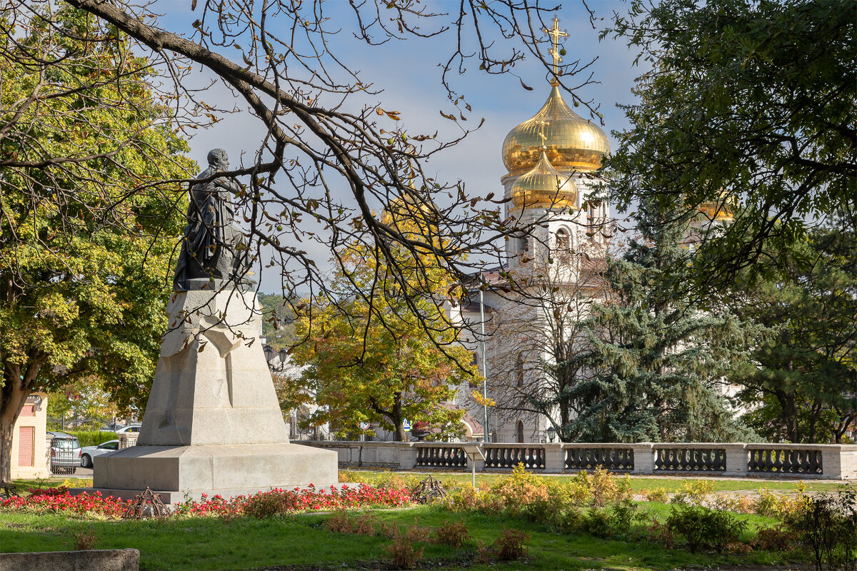 Памятник Лермонтову в Пятигорске. - Андрей Дурапов