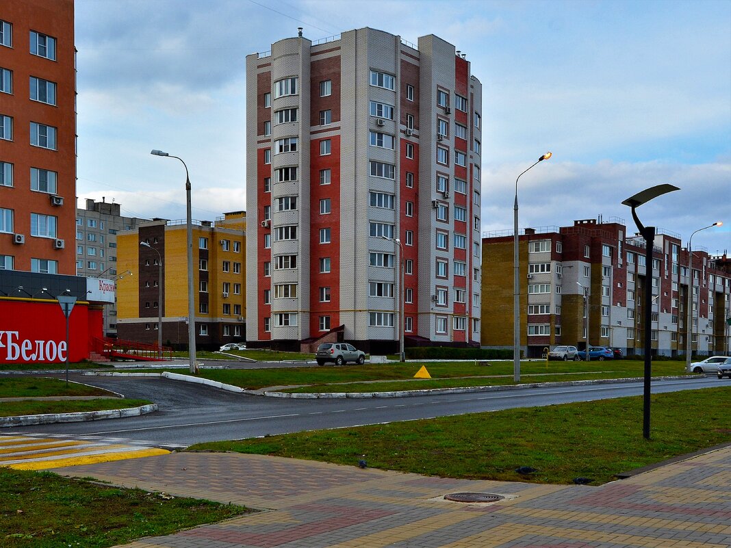 Новочебоксарск. Дом по ул. Винокурова 2а. - Пётр Чернега