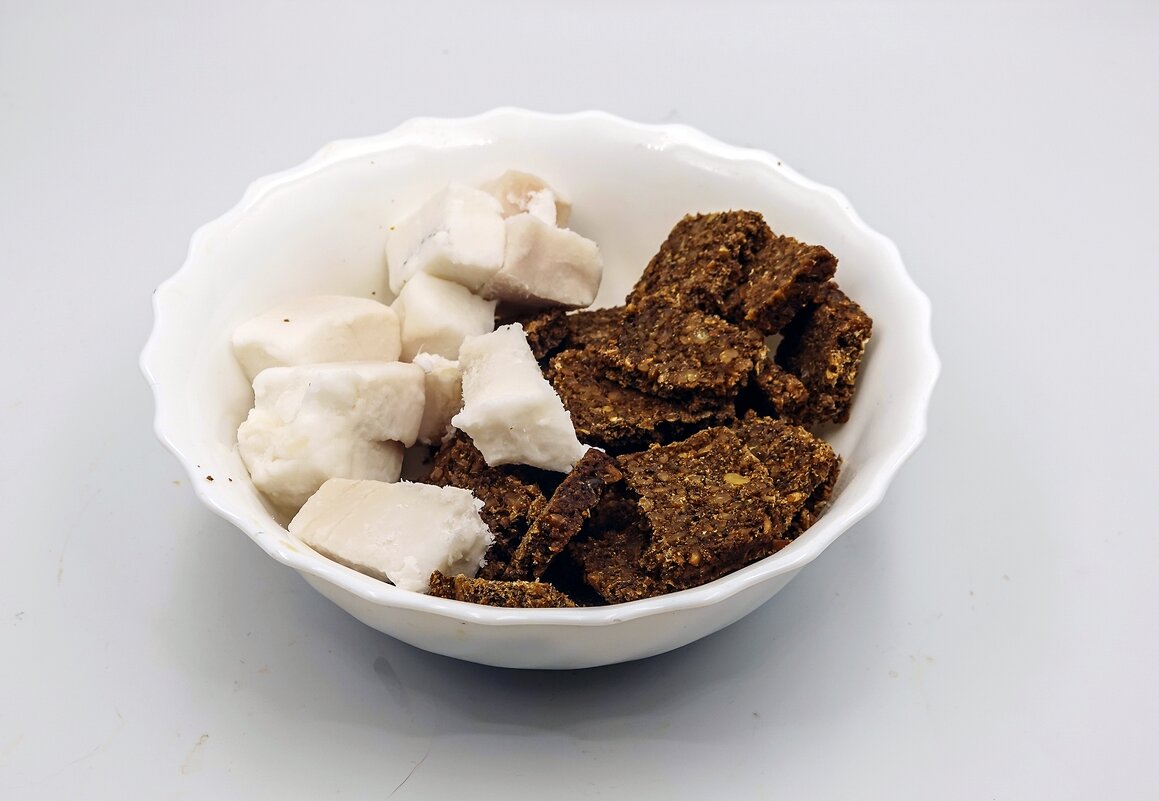 Люблю я сало с чёрным хлебом кусочками - Валерий Иванович