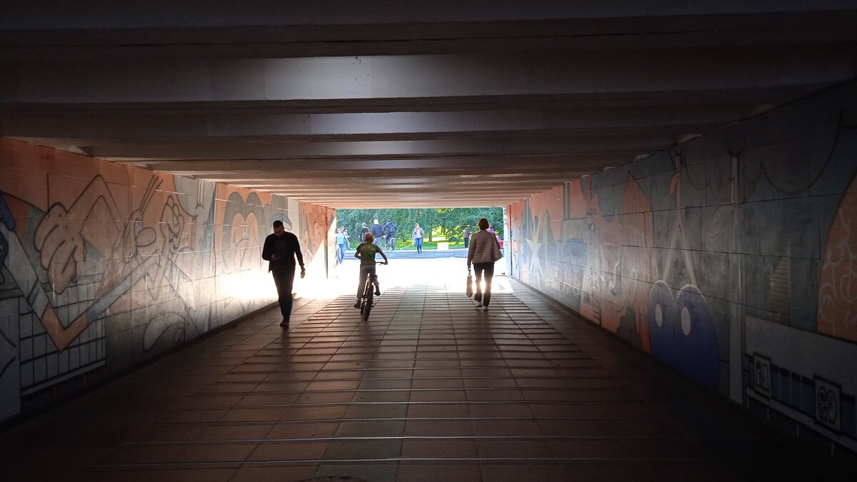 подземный переход - Елена Шаламова