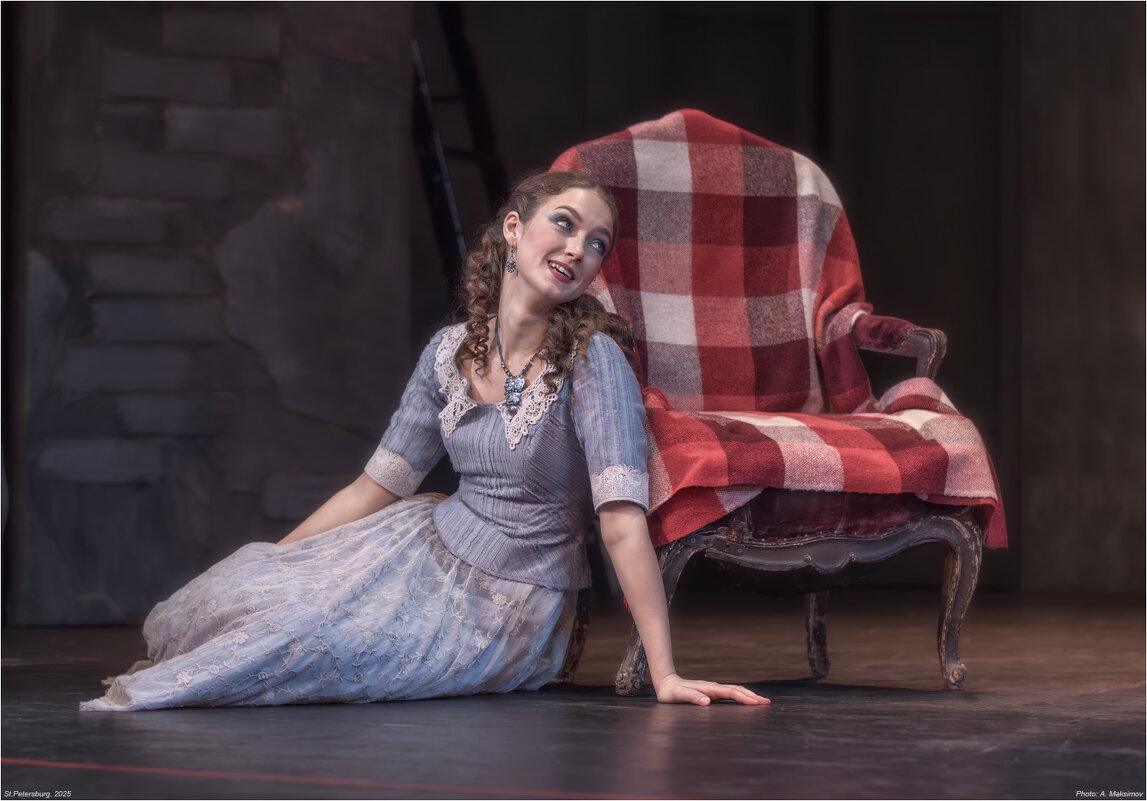 Актриса Ксения Ольховская в роли Соны. - Александр Максимов