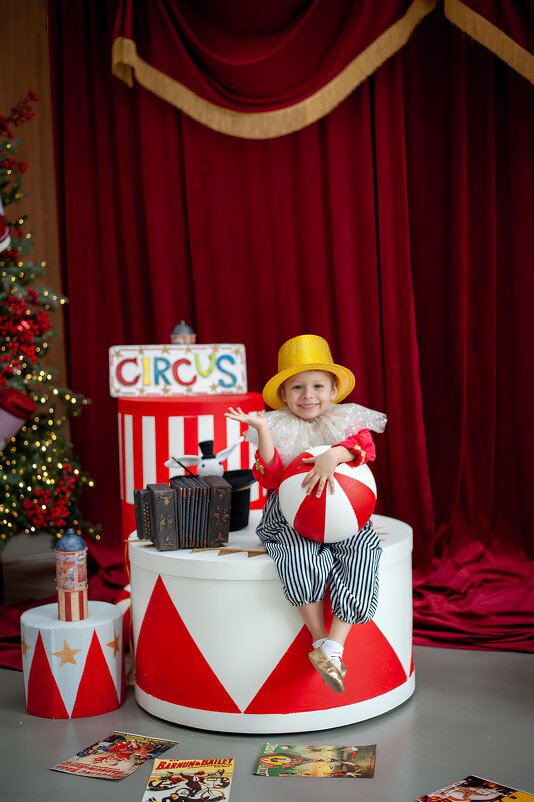 цирк - Екатерина Пенежина