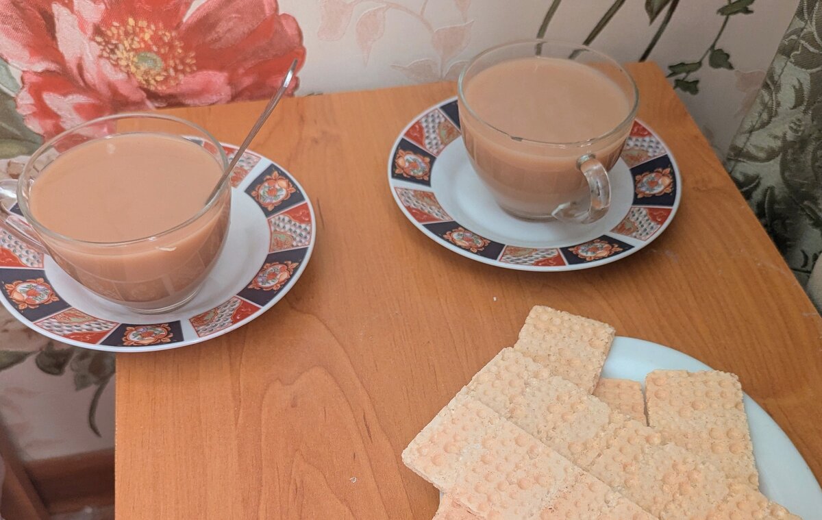 Утренний кофе - Андрей Хлопонин