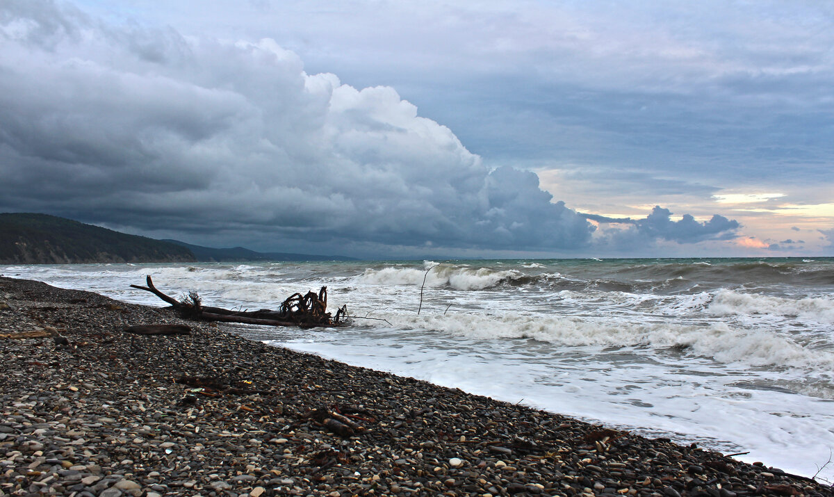 Пасмурно. - Александр 